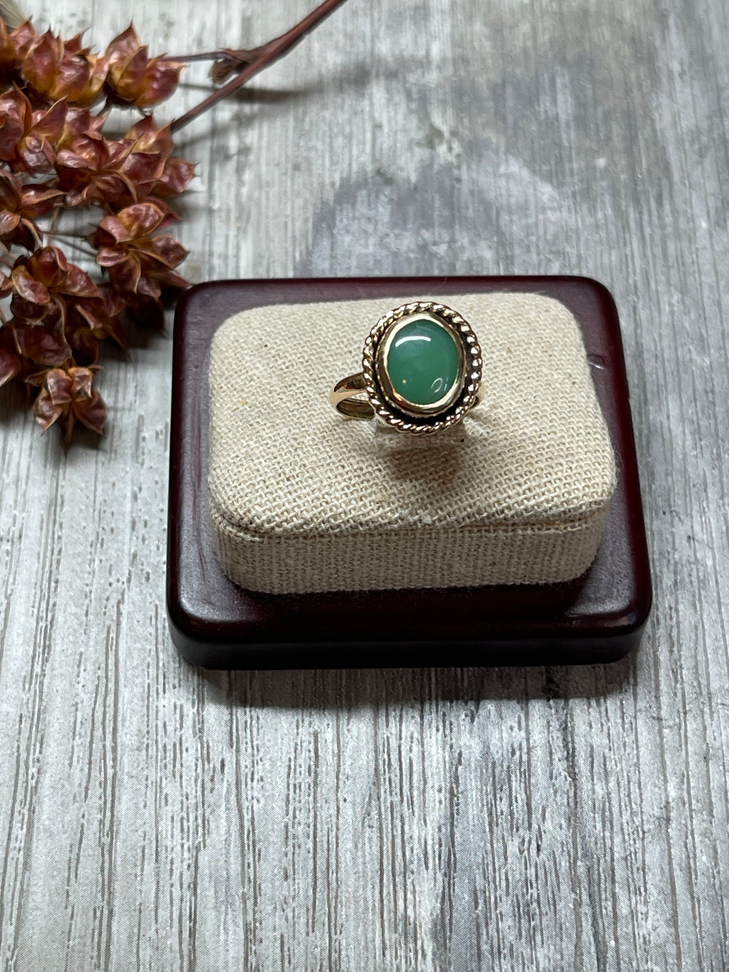 Gemmy Chrysoprase Ring sz 6