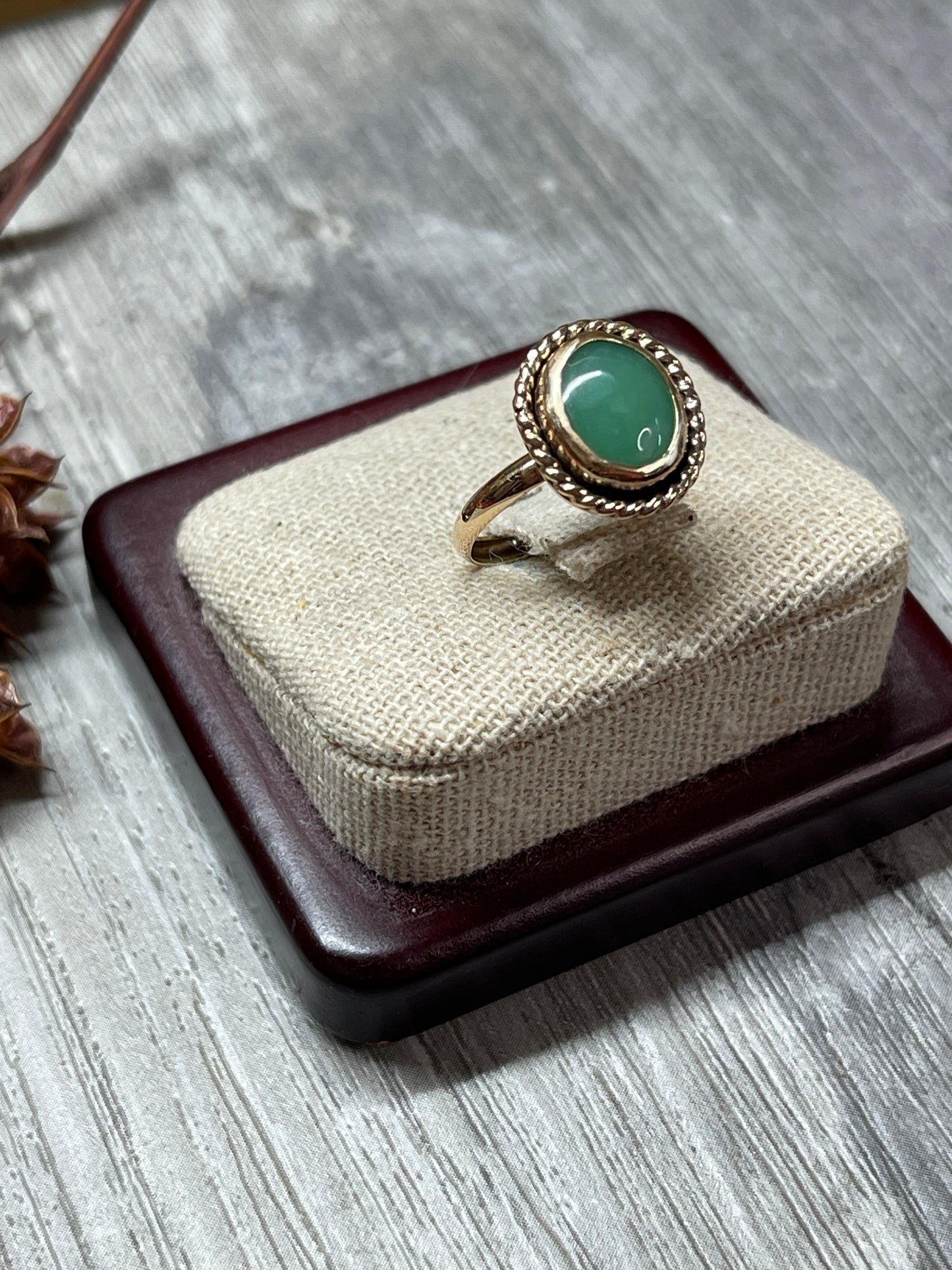 Gemmy Chrysoprase Ring sz 6