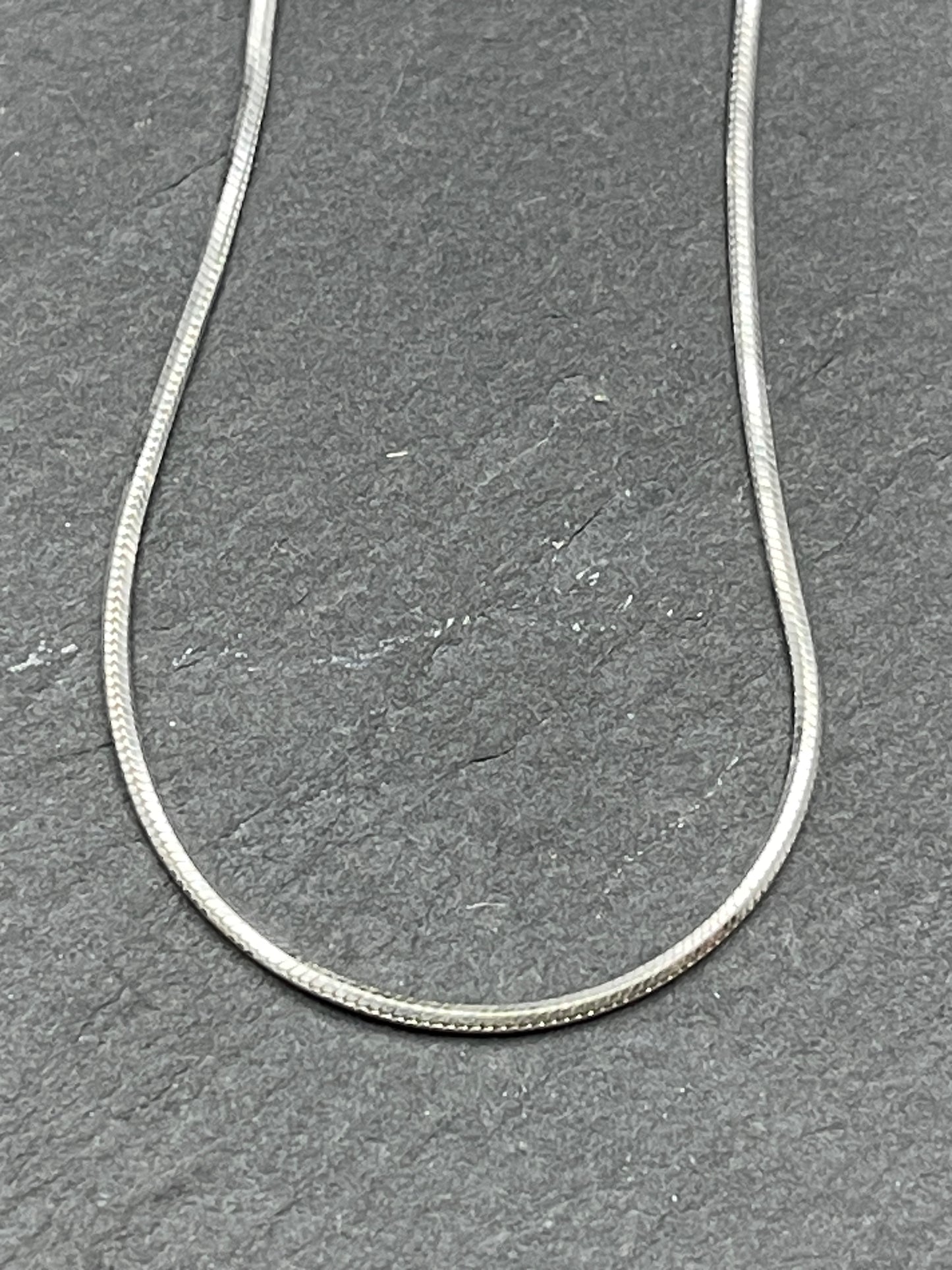 18" Sterling Serpentine Chain
